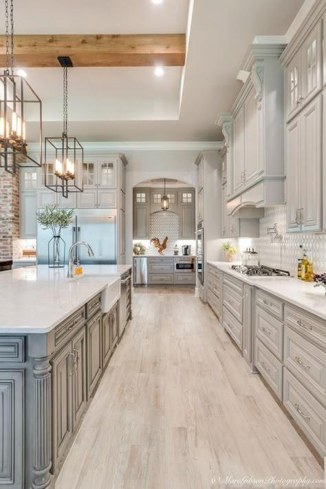 Bloxburg Kitchen, Decor Ideas Kitchen, Dream Kitchens Design, Gray Cabinets, Farmhouse Kitchen Design, Dream House Rooms, Elegant Kitchens, Kitchen Inspiration Design, Kitchen Design Ideas