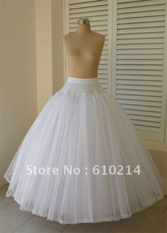 Petticoats For Wedding Dresses, Wedding Gown Ballgown, Gonna In Tulle, Sewing Wedding Dress, Tulle Balls, Tulle Wedding Gown, Mode Kimono, For Wedding Dress, Tulle Ball Gown