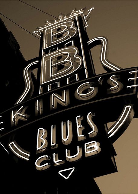 Memphis for dancing with friends.... Beale Street Memphis, Whatsapp Wallpapers Hd, Beale Street, Bb King, Blues Musicians, Vintage Neon Signs, Jazz Club, Memphis Tennessee, I'm With The Band