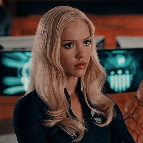 Invisible woman icons Jessica Alba Fantastic Four, Storm Icon, Susan Storm, Michael Chiklis, Fantastic Four Movie, Doug Jones, Grey Hair Dye, Jessica Alba Style, Invisible Woman