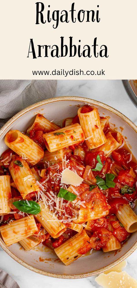 Rigatoni Arrabbiata Cavatelli And Broccoli, Rigatoni Pasta Recipes, Pasta Spicy, Red Pepper Pasta Sauce, Lemon Pasta Recipes, Classic Italian Pasta, Rigatoni Recipes, Vegan Pasta Salad, Spicy Pasta