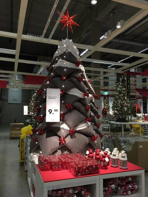 Ikea Xmas, Ikea Christmas, Ikea Design, Christmas Store, Work Inspiration, Christmas Display, Office Interior Design, Visual Merchandising, Visual Design