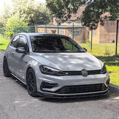 GOLF 7.5 R 🔥 .  #golf7r #golfr #golf7 #golfmk7 #golf7gti #golfgti #golf #vw #golf #vwgolf #golf6 #golf8 #golf5 #vwclub #nardogrey Vw Golf Wallpaper, Vw Golf R Mk7, Golf R Mk7, Golf 7 R, Golf 7 Gti, Gti Mk7, Nardo Grey, Dream Cars Mercedes, Volkswagen Golf R