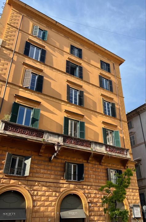 This apartment building in rome stood out to me Rome Buildings, Italian Apartment, Roblox Studio, Rome Apartment, Rome Fashion, Apartments Exterior, Apartment Exterior, Fashion School, Studio Ideas