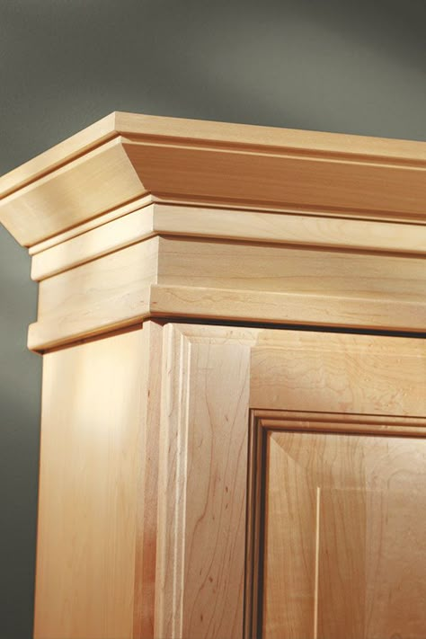 Monticello Crown Moulding - Aristokraft Cabinetry Aztec Crown, Regency Crown, Furniture Moulding, Meja Router, Furniture Applique, Kitchen Cabinet Crown Molding, Decorative Wood Trim, Baroque Crown, Cabinet Molding