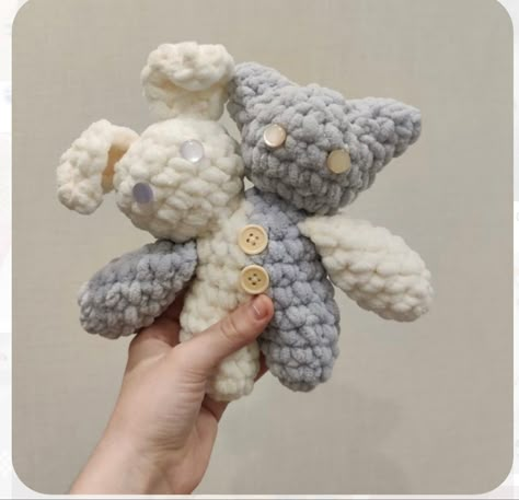 Fluffy Crochet Patterns, Stuffed Animal Patterns Crochet, Aesthetic Design Patterns, Knitting Plushies, Aesthetic Knitting Ideas, Ideas Para Tejer, Amigurumi Plushies, Plush Crochet, Crochet Plushies