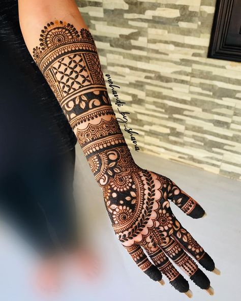 Bridal Mehandi Front And Back, Rajwadi Mehndi Design, Marwadi Mehendi Designs, Simple Mehndi Designs Front Hand, Henna Design Ideas, Rajasthani Mehndi Designs, Front Mehndi Design, Mehndi Designs For Kids, Very Simple Mehndi Designs