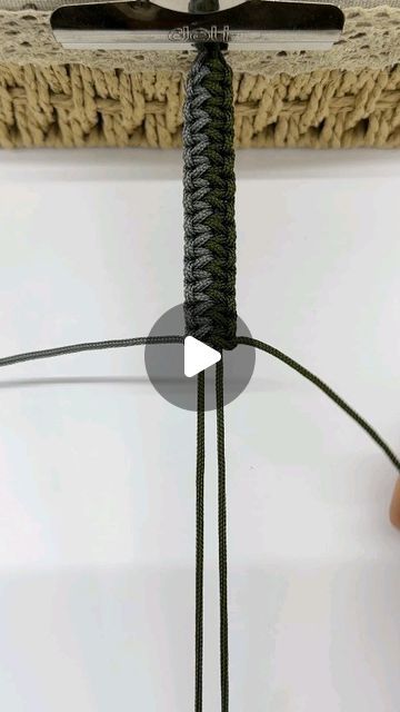 Diy Bracelets For Men, Handmade Bracelets For Men, Mens Bracelet Diy, Leather Macrame, Handmade Bracelets Tutorial, Leather Bracelet Tutorial, Handmade Tutorial, Paracord Bracelet Tutorial, Handmade Gifts For Boyfriend