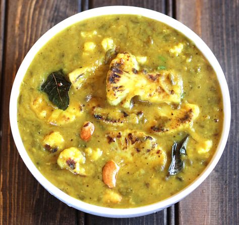 CAULIFLOWER DAL Cauliflower Lentil Curry, Tarka Dal, Vegetarian Food List, Yellow Split Pea, Curry Cauliflower, Green Chilis, Cauliflowers, Vegan Indian Recipes, Indian Meal