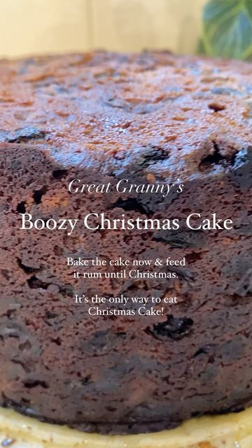 The Homestead Pantry Box on Instagram: "Great Granny’s Boozy Christmas Cake Preparation is the key… Bake this cake at the start of October and feed each week with a little rum. The result is a deliciously moist rum filled cake for your festive season. Prep: 24 hours Bake: 4 hours ** Gluten free option ** INGREDIENTS 1400g dried mixed fruit (including cherries) 700ml bottle Rum 340g Butter 340g Brown sugar 6 Eggs 450g Plain flour 50g Almond meal 1 tsp Baking powder 1 tsp Cinnamon 1 ts Boozy Rum Cake, Christmas Rum Cake Recipes, Spiced Rum Fruit Cake, Dark Fruit Cake Recipe With Rum, Rum Soaked Fruit Cake, Boozy Christmas Cake, Boozy Fruit Cake, Rum Fruit Cake Christmas, Fruit Cake With Rum