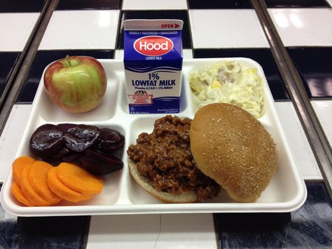 School Cafeteria Food, Airline Food, Cafeteria Food, School Cafeteria, American School, Lunch Food, School Food, Kids Lunch, School Lunch