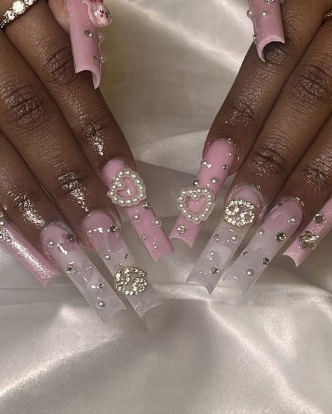 Nails Acrylic Designs Baddie, Realistic Press On Nails, Avatar Nails, Baddie Acrylic Nails, Birthday Baddie, Nail Art Stencils, Art Stencils, Nail Vinyls, Nails Stiletto