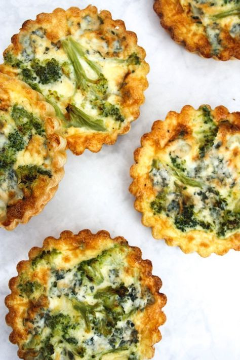 Broccoli Tart, Cream Broccoli, Cheese Tartlets, Blue Cheese Tart, Savoury Tarts, Cheese Broccoli, Pastry Appetizer, Cheese Tart, Savory Pies