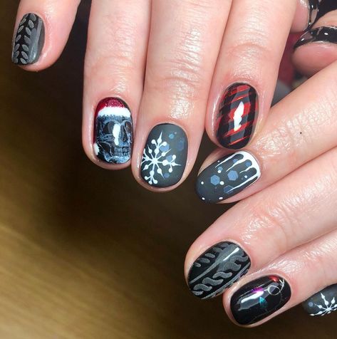 Goth Winter Nails, Goth Winter, Skull Nails, A Skull, Funky Nails, Santa Hat, Winter Nails, How To Do Nails, Christmas Nails