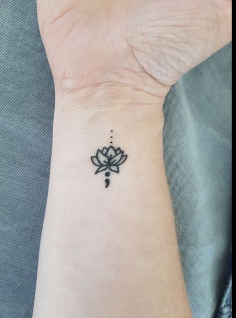 Jaguar Tattoo, Dope Nails, Body Tattoos, Tiny Tattoos, Lotus Flower Tattoo, Body Skin, Body Skin Care, Hair And Nails, Flower Tattoo