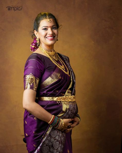 Valakappu Saree, Geetha Madhuri, Cotton Blouse Design, Half Saree Designs, Frame Gallery, Blouse Models, Maternity Shoot, Pattu Sarees, Mom Daughter