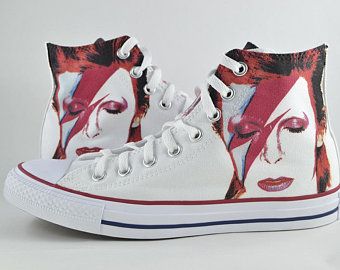 Custom shoes by Zurcir on Etsy David Bowie Fan Art, Converse Model, Trip The Light Fantastic, Converse Custom, Friends Holiday, Aladdin Sane, Custom Converse, Personalized Shoes, Vans High Top Sneaker