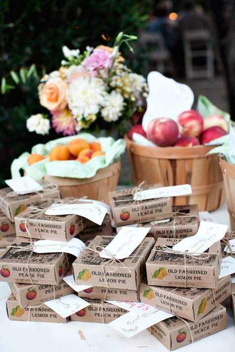 old fashioned peach pie wedding favors | Bridal Musings Wedding Blog Pie Favors, Pie Wedding, Lila Party, Country Wedding Favors, Mini Pie, Creative Wedding Favors, Favors Ideas, Cheap Favors, Edible Wedding Favors