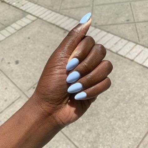 Nail Colour Dark Skin, Dark To Light Blue Nails, Light Blue Nails On Dark Skin, Blue Nails Dark To Light, Blue Nails Light To Dark, Ongles Baby Blue, Nails On Dark Skin, Dark Skin Nail Polish, Light Blue Nail Polish