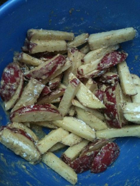 Red Potatoes French Fries, Homemade Red Potato Fries, Air Fryer French Fries Homemade Red Potatoes, Red Potato French Fries, Red Potato Fries, Red Skin Potatoes Recipe, How To Make Fries, Fried Red Potatoes, Boiled Red Potatoes