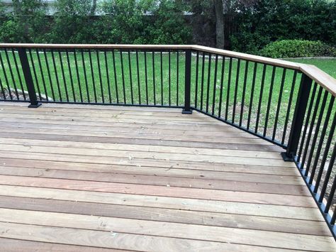 Black Aluminum Railing, Railing Styles, Drink Rail, Ipe Deck, Aluminum Railing Deck, Aluminum Railing, Deck Railings, Deck Ideas, Outdoor Ideas