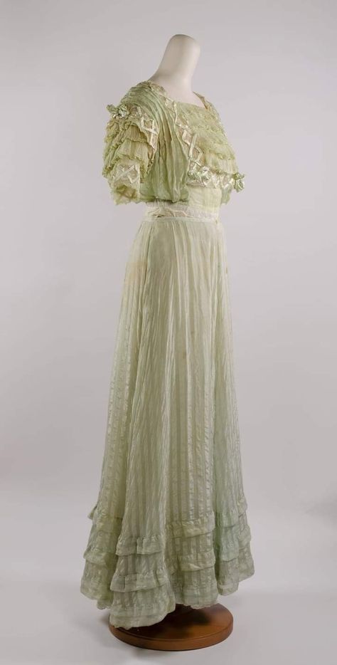 1920s Green Dress, 1908 Dress, 1917 Fashion, 1910s Dress, Edwardian Aesthetic, 1900 Dress, 1918 Fashion, 1914 Fashion, Fashion Through The Decades