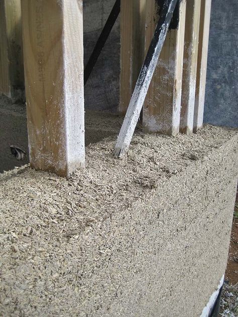 Hemp Concrete, Hemp House, Sip Panels, Straw Bale Building, Concrete Mix Design, Permaculture Garden, Natural Building Materials, Adobe Home, Straw Bale House