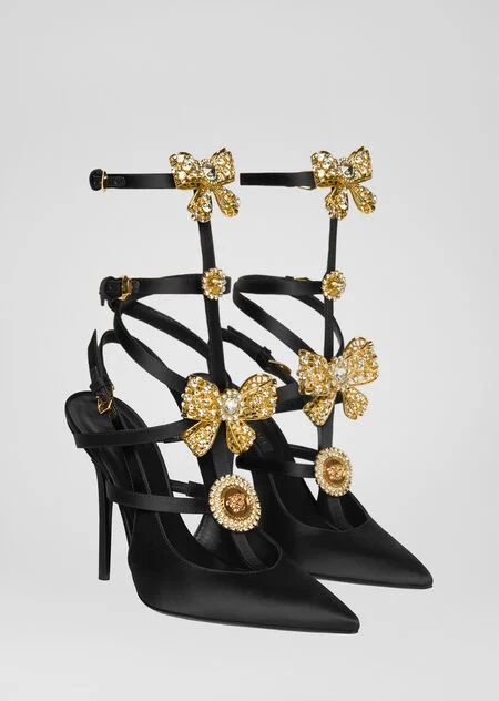 V-Bow Cage Pumps - black Pumps Versace Heels, Sandals Patterns, Modern Sandals, Versace Shoes, Kinds Of Shoes, Fabulous Shoes, Dream Shoes, Mode Vintage, Black Pumps