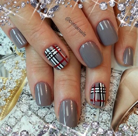 Braided Ideas, Burberry Nails, Cornrow Hairstyle, Plaid Nail Designs, Plaid Nail Art, Ideas Short Hair, Red Nail Art Designs, Long Hair Style, Grey Nail Designs