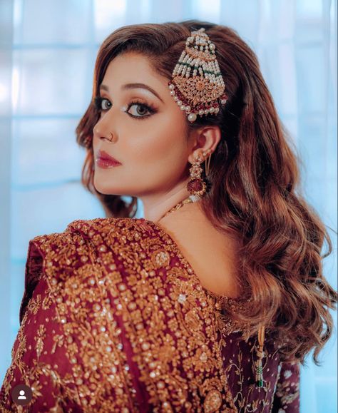 Kanwal Aftab Wedding, Kanwal Aftab, Makeup Transformation, Stylish Party Dresses, Pakistani Actress, Girls Dpz, Headband Hairstyles, Pakistani Dresses, Girl Face