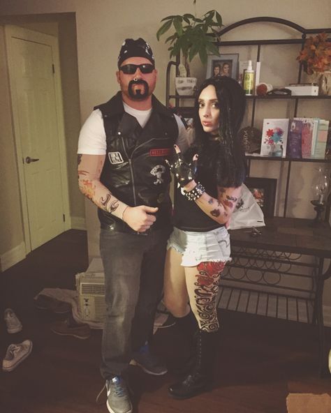 Biker Gang Halloween Costumes, Biker Gang Costume, Biker Halloween Costume, Gang Costumes, Biker Halloween, Dad Costume, Road 66, Themed Halloween Costumes, Halloween Express