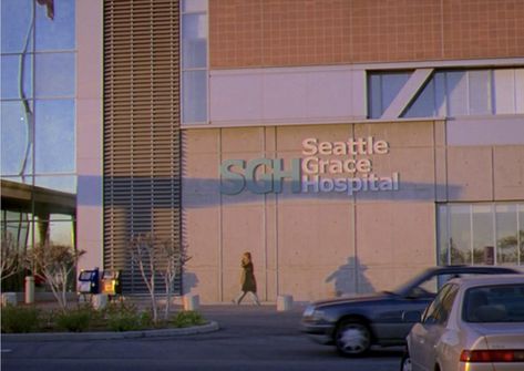 Greys hospital Seattle Grace Hospital Greys Anatomy, Early Greys Anatomy Aesthetic, Seattle Greys Anatomy, Greys Anatomy Background, Hospital Banner Design, Greys Anatomy Hospital, Izzy Stevens, Greys Anatomy Aesthetic, Greys Aesthetic