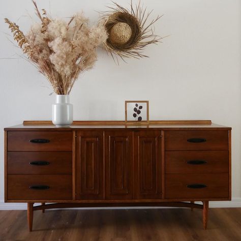 Mid-Century | Restoration on Instagram: “SOLD. Mid-century modern credenza dresser.⠀ Broyhill Premier "Sculptra" series.⠀ 🌟⠀ Made in the early 1960s, refinished just now.⠀ All…” Urban Jungle Interior, Modern Botanical Art, Mid Century Modern Credenza, Vintage Dresser, Modern Botanical, Vintage Dressers, Modern Credenza, Just Now, White Enamel