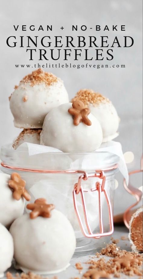 #flairologi Vegan Christmas Treats, Cheesecake Truffles Recipe, Gingerbread Truffles, Vegan Christmas Desserts, Vegan Xmas, Gingerbread Cheesecake, Cheesecake Truffles, Vegan Christmas Cookies, Vegan Gingerbread