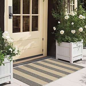 Front Door Rugs Indoor, Small Front Porch Decor, Simple Front Porch, Front Porch Mat, Door Mat Outdoor, Front Door Rugs, Porch Mat, Simple Geometric Pattern, Laundry Bathroom