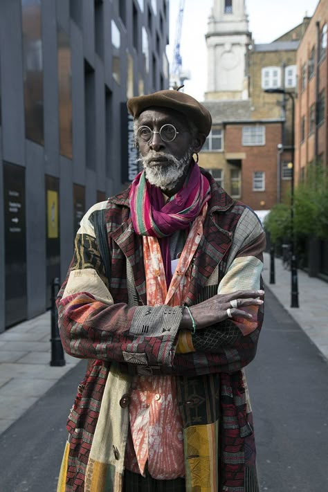 Issa Samb Crazy Old Man Character Design, Crazy Outfits Men, Ashanti Empire, Mode Boho, Afro Punk, Advanced Style, Men Street, 가을 패션, Character Outfits