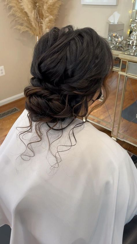 Hair Styles Bride, Updo Bride Hairstyles, Wedding Hairstyles Long Hair, Wedding Hairstyles Long, Hair Styles Wedding, Updo Bride, Updo Hair Styles, Hair Upstyles, Bridal Hair Updo