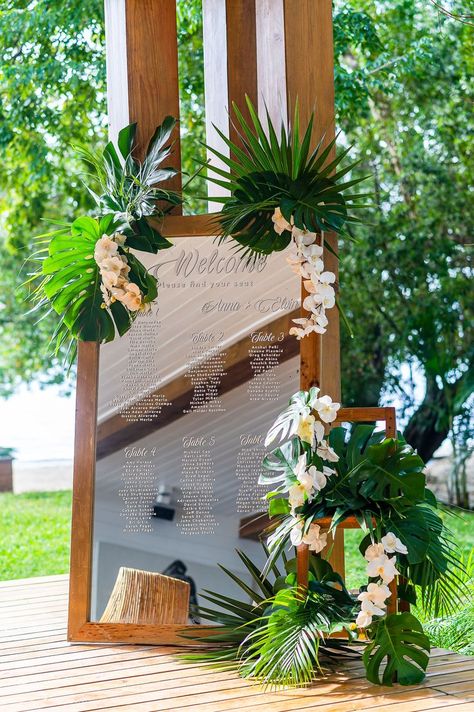 Affordable Destination Wedding, Aruba Weddings, Tropical Wedding Theme, Tropical Beach Wedding, Beach Wedding Guests, Fiesta Tropical, Key West Wedding, Cruise Wedding, Roatan