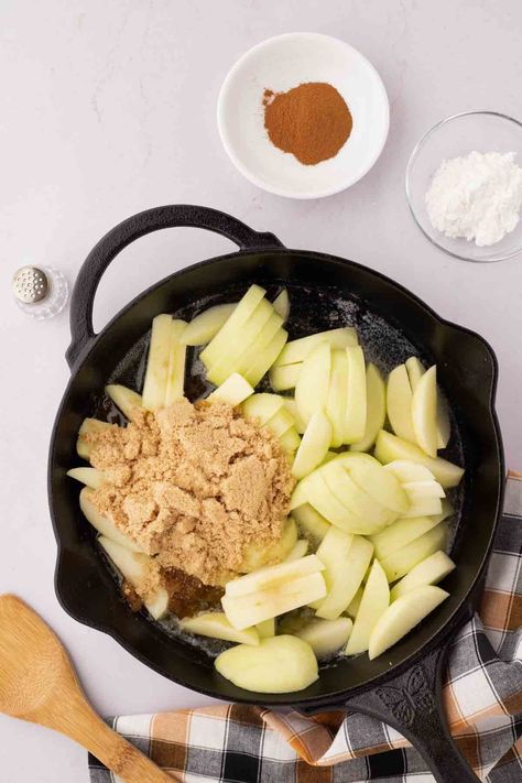 Southern fried apples are a classic comfort food that bring a touch of sweetness and nostalgia to any meal. This simple yet delightful dish features tender apple slices sautéed in butter with a hint of cinnamon and sugar, creating a caramelized, warm treat that's perfect for breakfast or dessert. Fried Green Apples Recipe, Cinnamon Fried Apples Recipe, Fried Apples Recipe, Sauted Apples Easy, Cast Iron Skillet Fried Apples, Healthy Fried Apples Cinnamon, Southern Fried Apples Recipe, Green Apple Recipes, Apple Brown Sugar