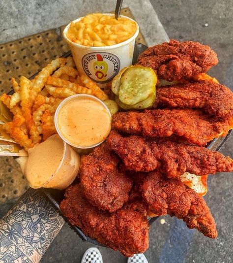 Daves Hot Chicken Tenders, Fast Food Ideas Restaurants, Chicken Tenders And Fries Aesthetic, Daves Hot Chicken Mukbang, How To Make Dave’s Hot Chicken Sauce, Loaded Fries Aesthetic, Daves Chicken, Chicken Tenders Aesthetic, Dave's Hot Chicken