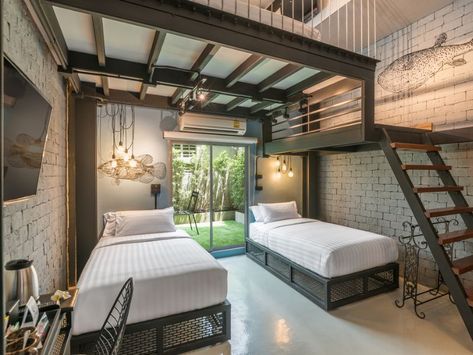 Ingin memiliki kamar mezzanine yang minimalis dan ramah dikantong? Yuk, cek tips biaya membuat kamar mezzanine di artikel ini! Mezzanine Bedroom, Thailand Hotel, Travel Happy, Duplex Apartment, Beach House Interior, Bedroom Loft, Outdoor Bed, Bunk Beds, Boutique Hotel