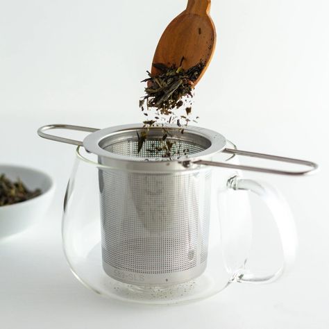 Tea infusers and strainers are some of the easiest and most effective ways to brew loose leaf tea. These infusers allow you to brew up a cup of tea and then remove the leaves when they’re done steeping so that your tea doesn’t become overly bitter. They’re accessible to beginner tea drinkers and experts alike, and are Nonalcoholic Drinks, Mint Desserts, Tea Infusers, Mate Tea, Indian Tea, Tea Tumbler, Cast Iron Tea Pot, Desk Drawer, Steeped Tea