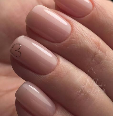 Natural Nail Ideas, Subtle Nails, Her Nails, Pink Nail, Short Nail Designs, Neutral Nails, Classy Nails, Chic Nails, Short Acrylic Nails