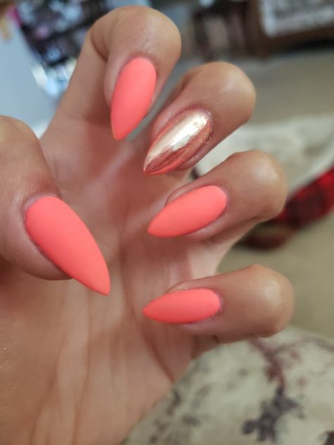 Coral Coral Nails, Nails Inspo, Chrome Nails, White Design, Spring Nails, Nail Inspo, Nail Colors, Coral, Nail Art