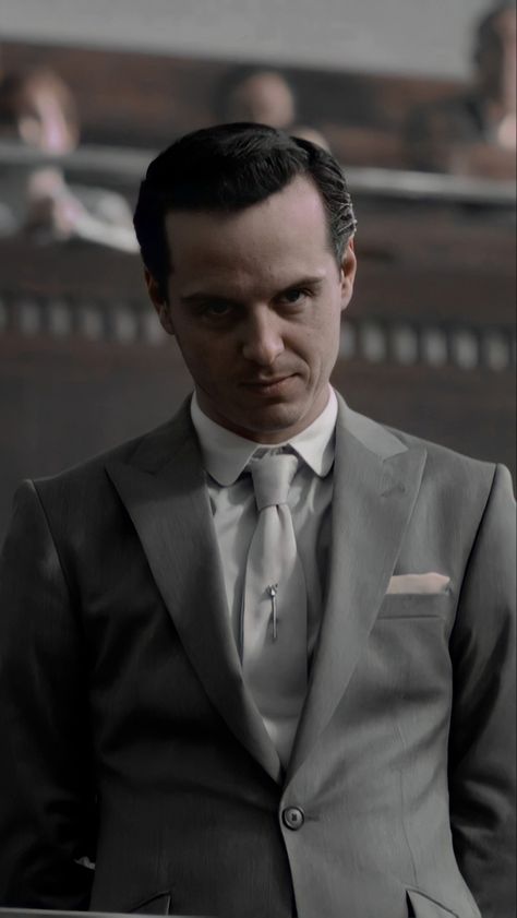 Jim Moriarty Wallpapers, Jim Moriarty Icon, Moriarty Bbc Sherlock, Moriarty Aesthetic, Sherlock Background, Moriarty Sherlock, Sherlock Holmes Series, Sherlock Holmes Benedict Cumberbatch, Sherlock Moriarty