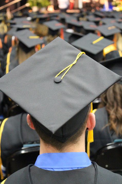 Graduation Portraits Men, Prom Man, Male Graduation, Asthetic Picture White And Black, Prom Men, God Centered Relationship, College Graduation Photos, Graduation Photography Poses, College Graduation Pictures