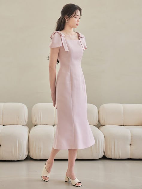 Sunday Dress Outfit, Korean Fashion Women Dresses, Simple Gowns, Cupcake Dress, Sunday Dress, Romantic Mood, Korean Fashion Dress, Frock Design, Modest Fashion Outfits