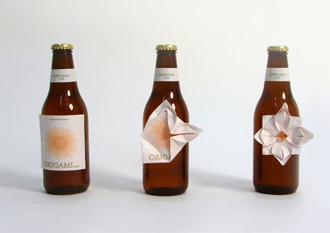 origami beer label - “people, in nervous situations, scratch off the label of their beer bottle. Origami label is about making something constructive out of this"- Designer, Clara Lindsten Packaging Creative, Clever Packaging, Beer Packaging, Beer Bottles, Unique Packaging, Food Packaging Design, Packing Design, Bottle Packaging, Beer Label