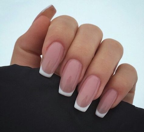 Russian French Nails Gel French Manicure, Nagellack Trends, French Manicure Nails, French Tip Acrylic Nails, Her Nails, French Acrylic Nails, Nails Tumblr, Almond Acrylic Nails, Neutral Nails