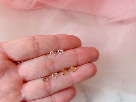 Candy Jewelry, Heart Rose, Beaded Tassel Earrings, Earring Collection, Heart Stud Earrings, Small Earrings Studs, Earrings Small, Earrings Minimalist, Gold Rush